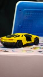 Metal diecast model Lamborghini Aventador small - Image 2