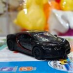 Metal diecast model Bugatti Chiron 1 small